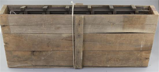 A Bowman track, in wooden box (complete circle)